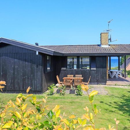 6 Person Holiday Home In Hesselager Extérieur photo